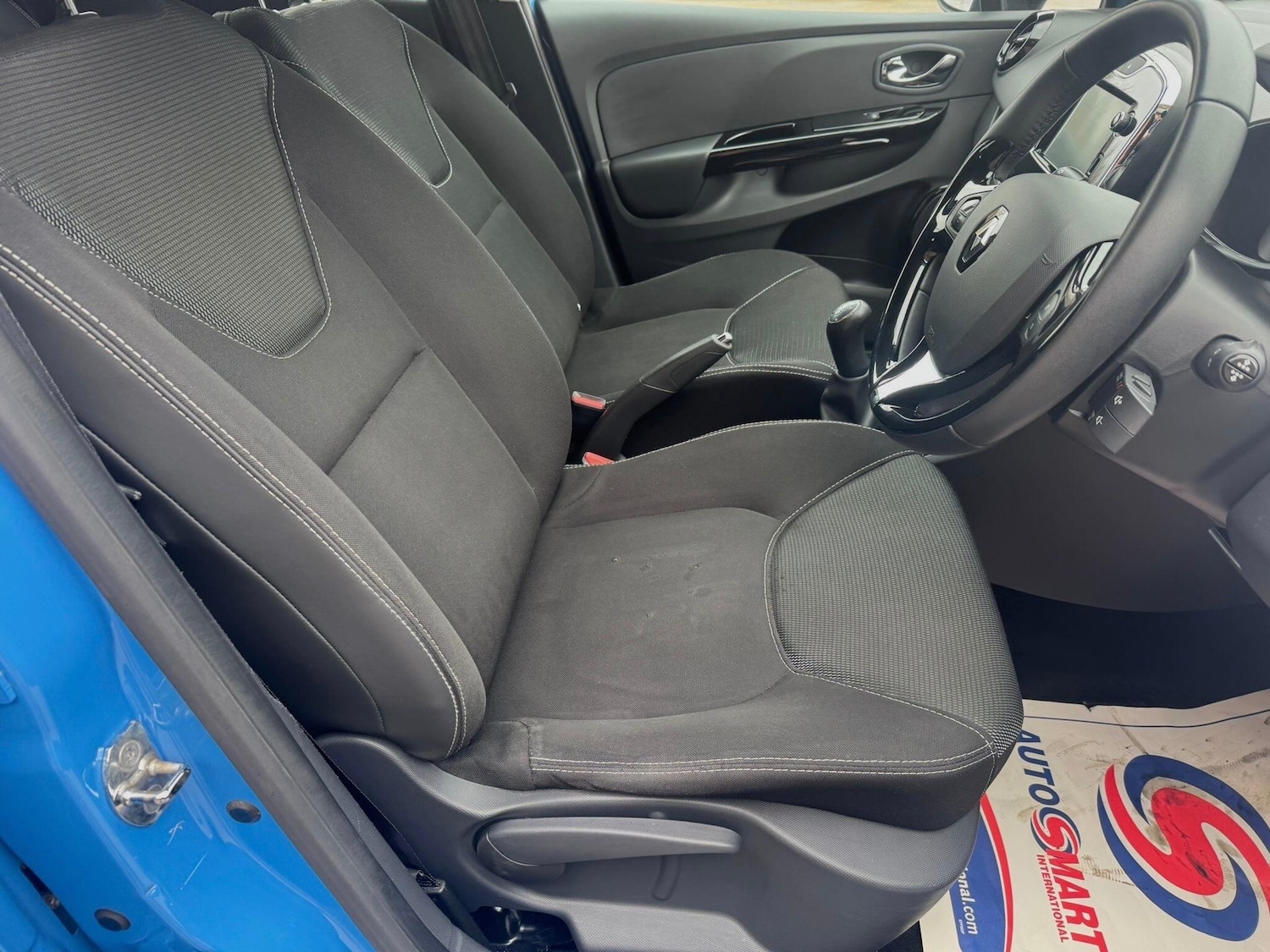 Used Renault Clio for sale - 77824974: Photo 27