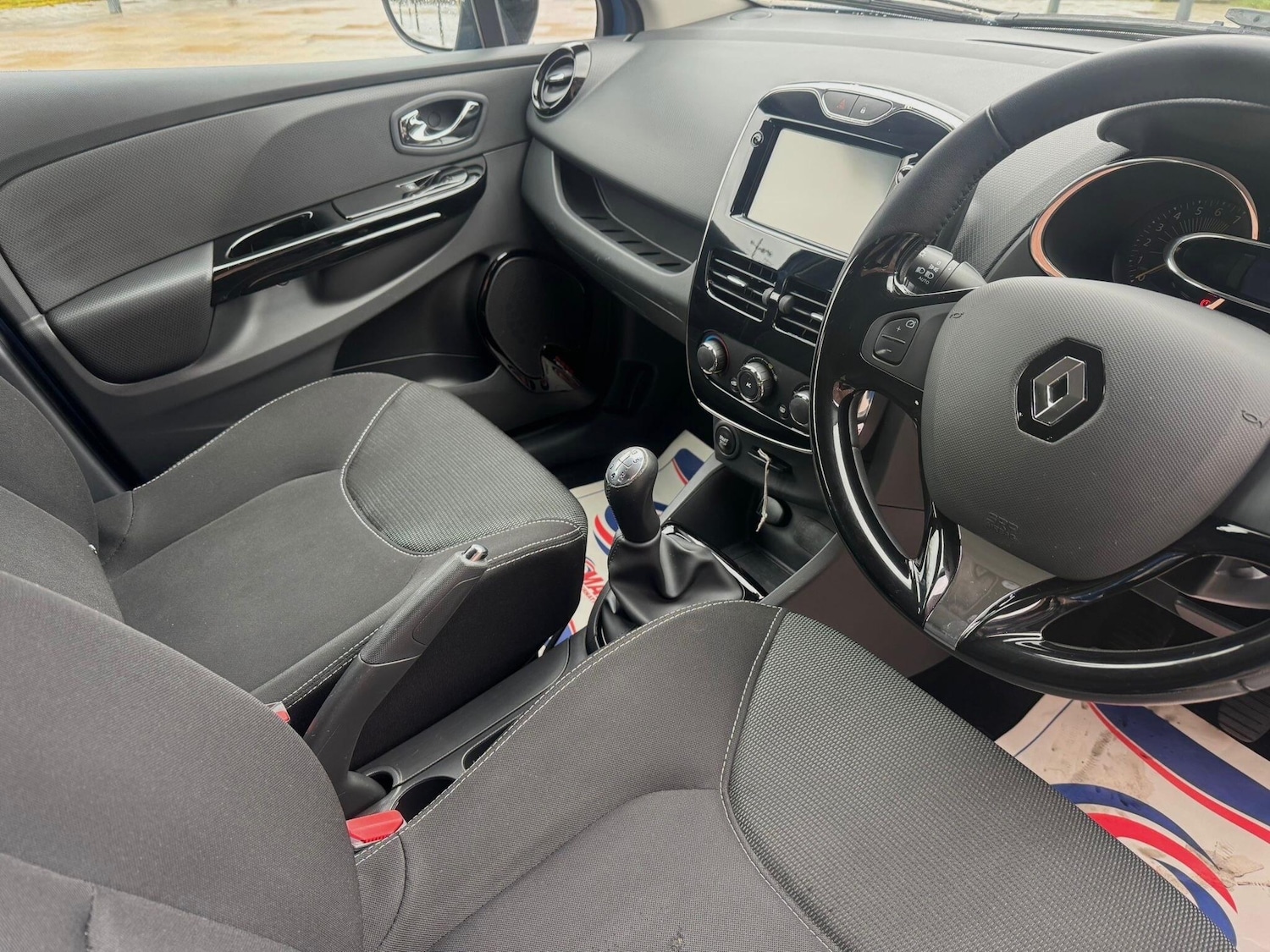 Used Renault Clio for sale - 77824974: Photo 28