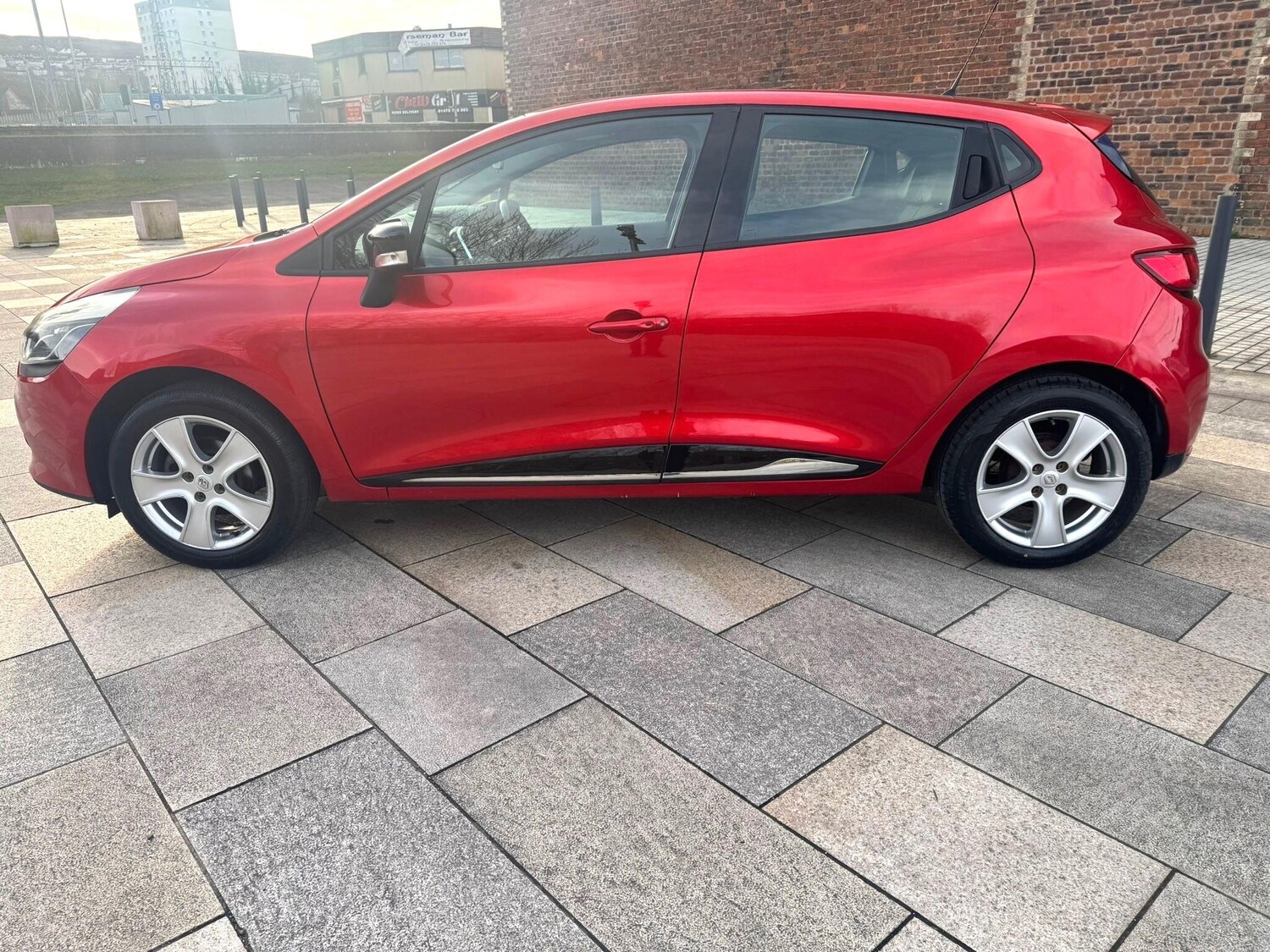 Used Renault Clio for sale - 77586436: Photo 11