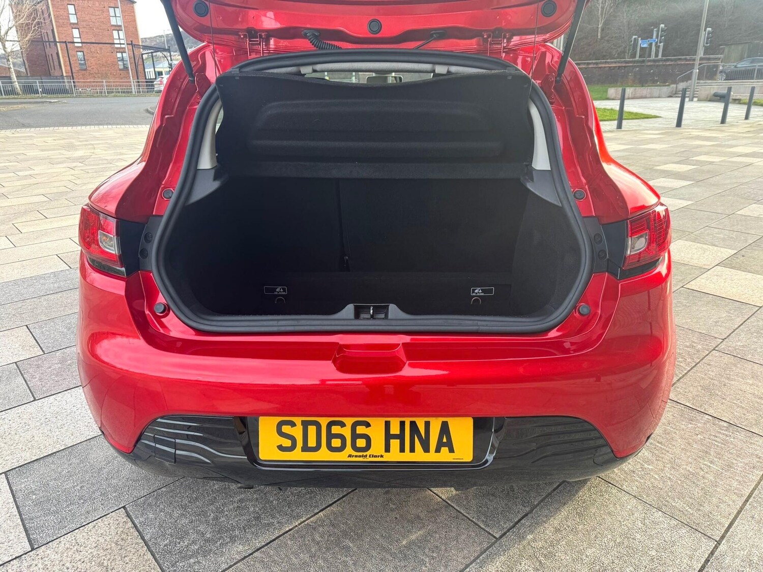 Used Renault Clio for sale - 77586436: Photo 21