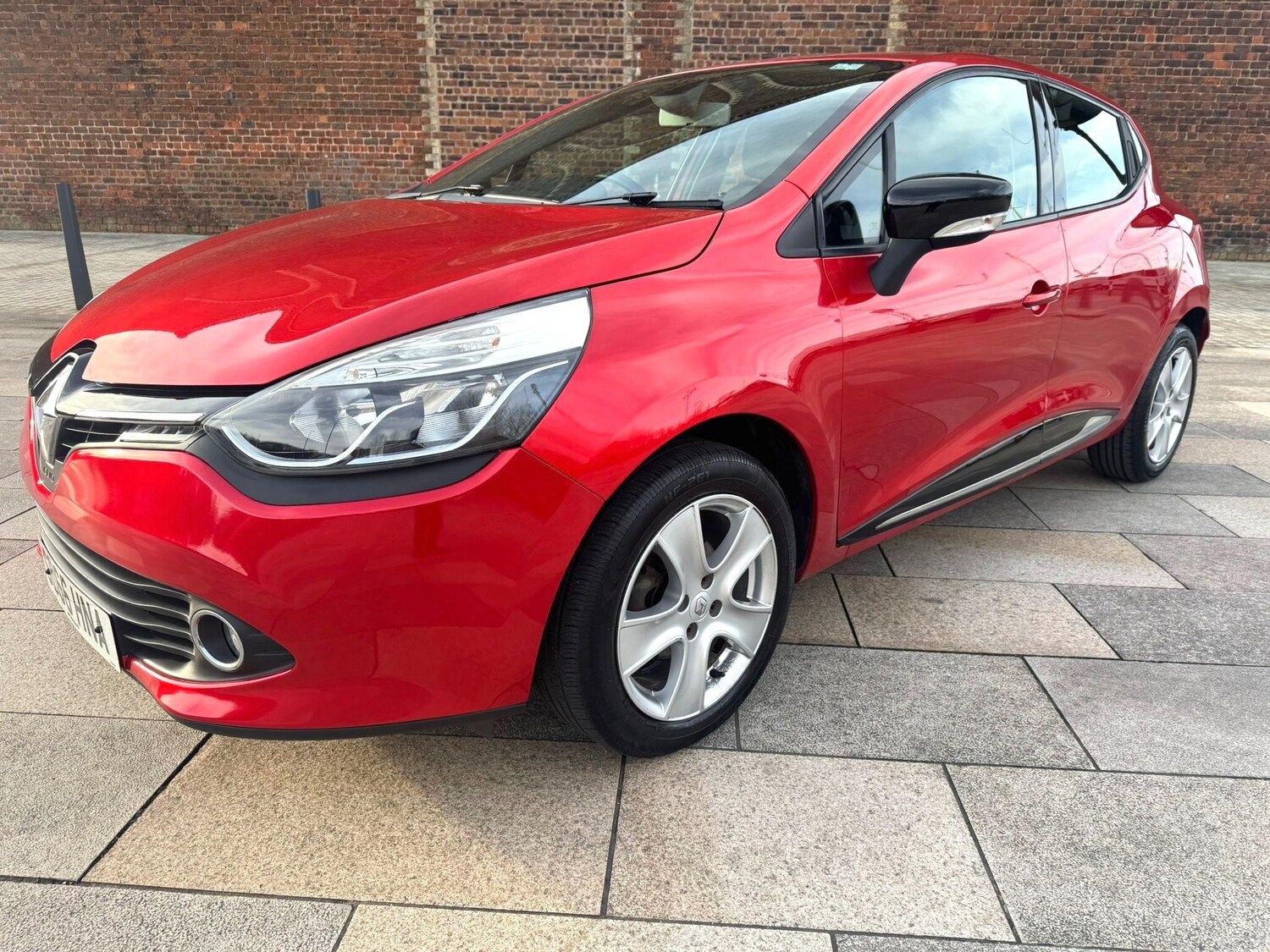 Used Renault Clio for sale - 77586436: Photo 8