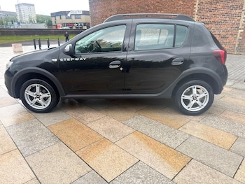 Used Dacia Sandero Stepway 2018 for sale - 78636200: Photo