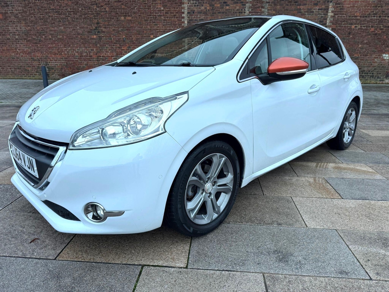 Used Peugeot 208 2014 for sale - 77029488: Photo 11