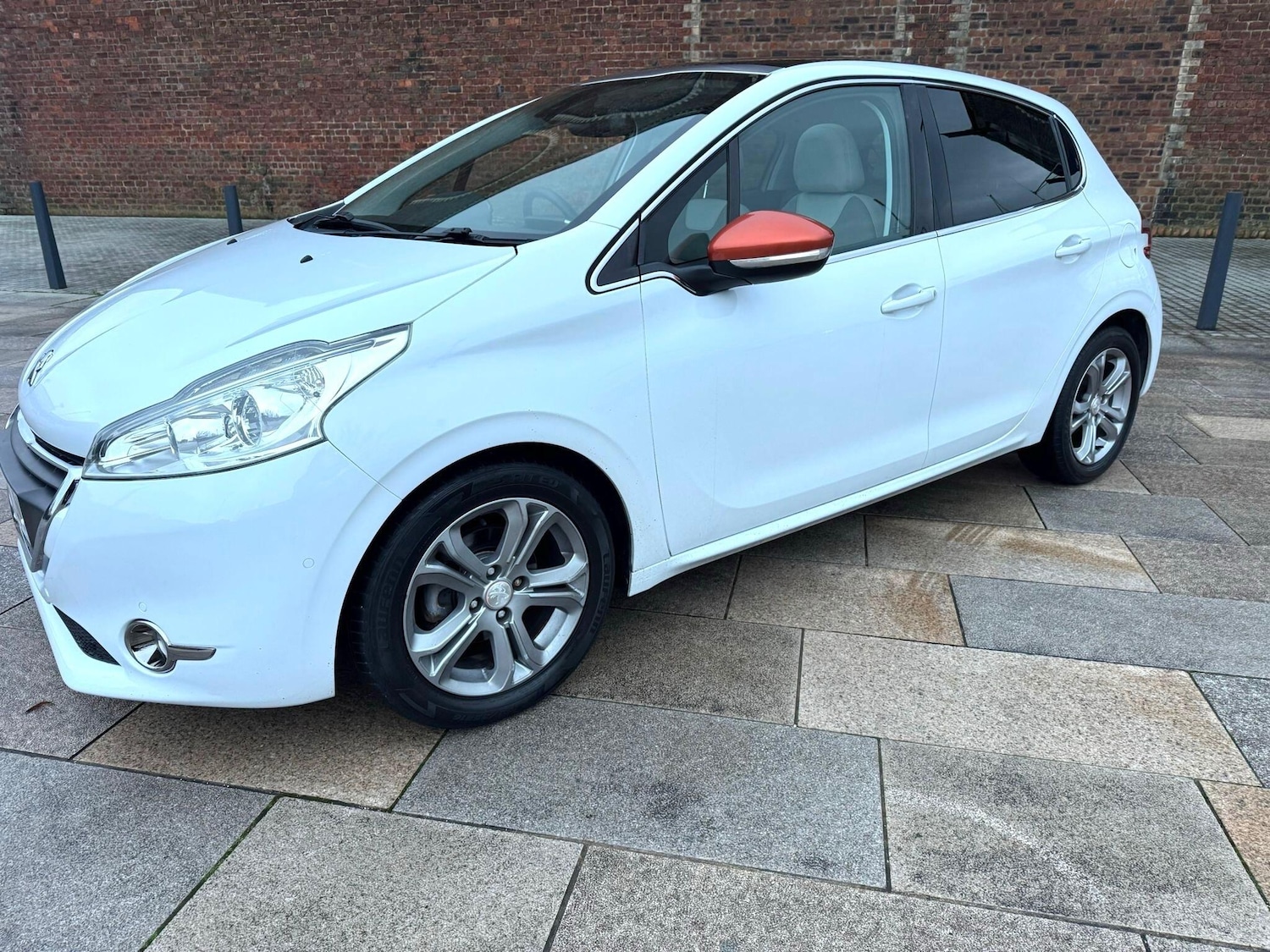 Used Peugeot 208 2014 for sale - 77029488: Photo 12