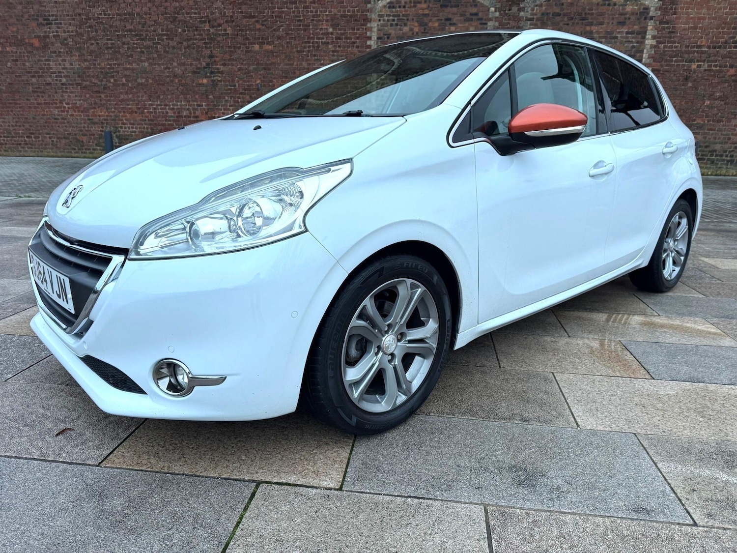 Used Peugeot 208 2014 for sale - 77029488: Photo 14