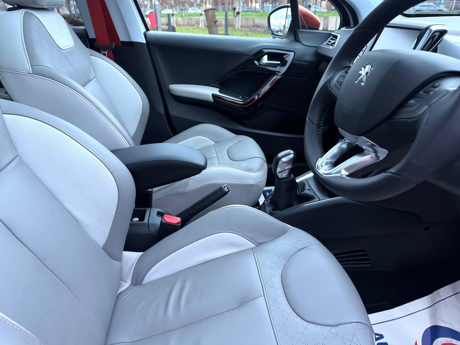 Used Peugeot 208 2014 for sale - 77029488: Photo 23