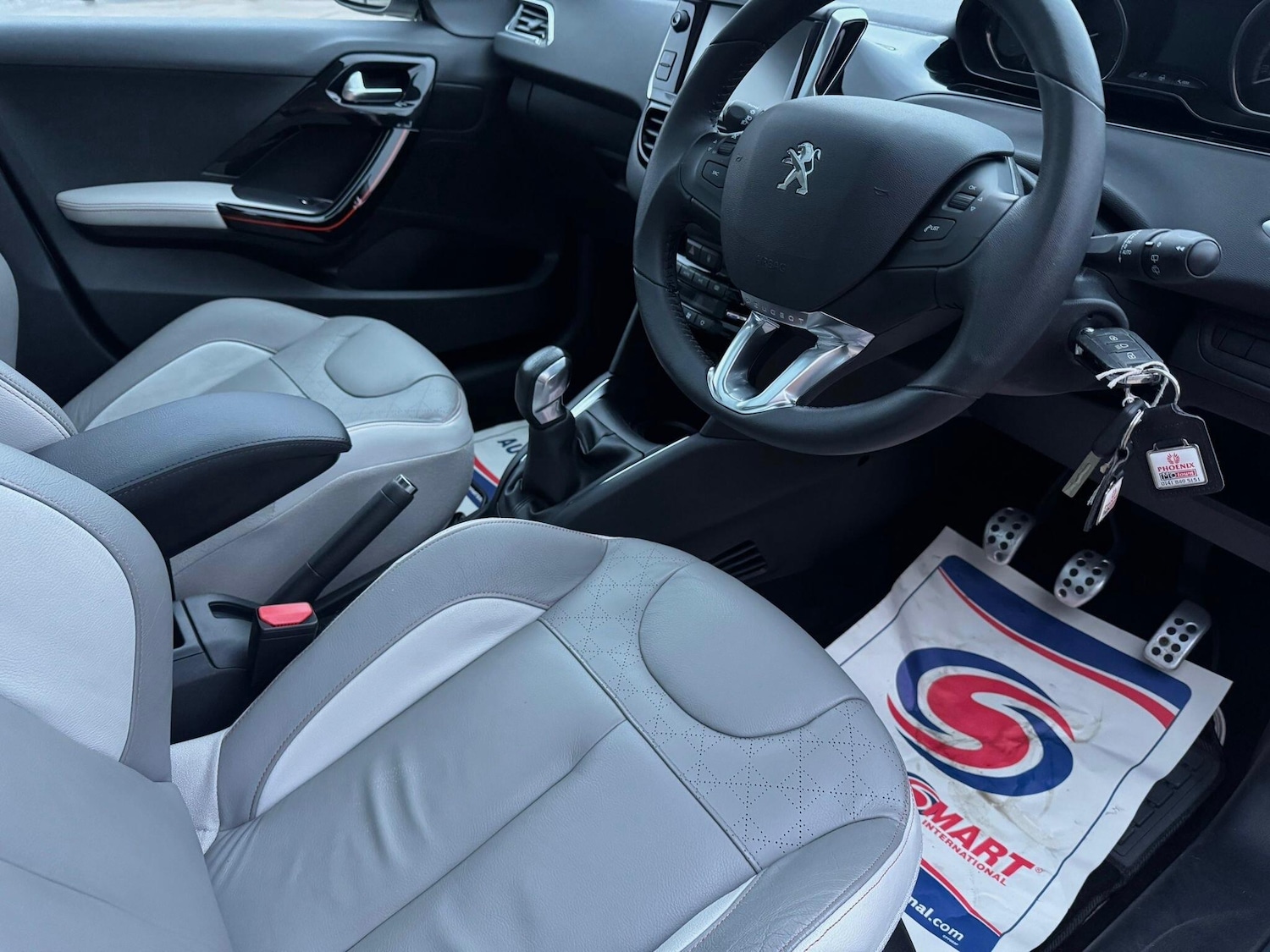 Used Peugeot 208 2014 for sale - 77029488: Photo 24