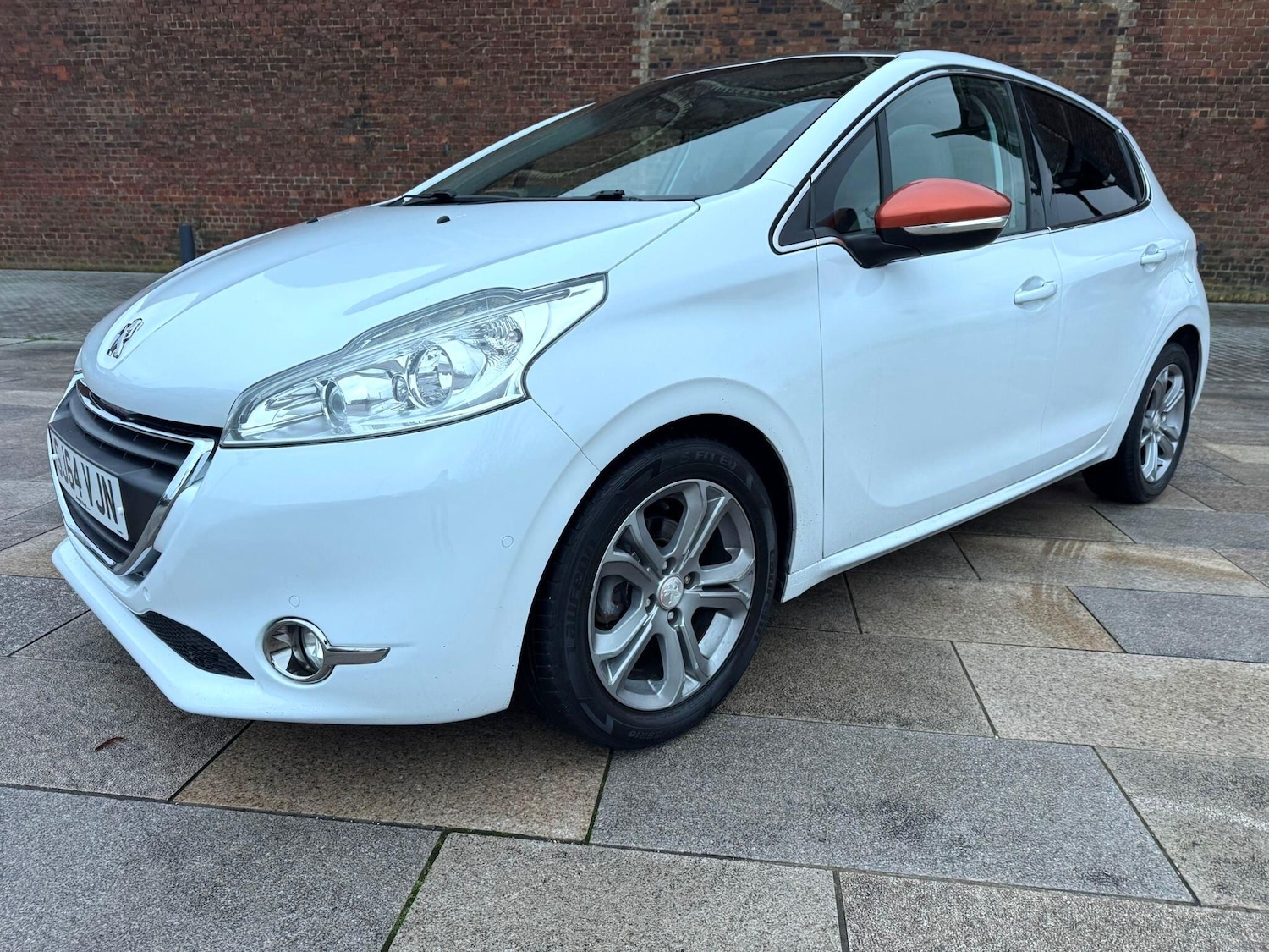 Used Peugeot 208 2014 for sale - 77029488: Photo 3