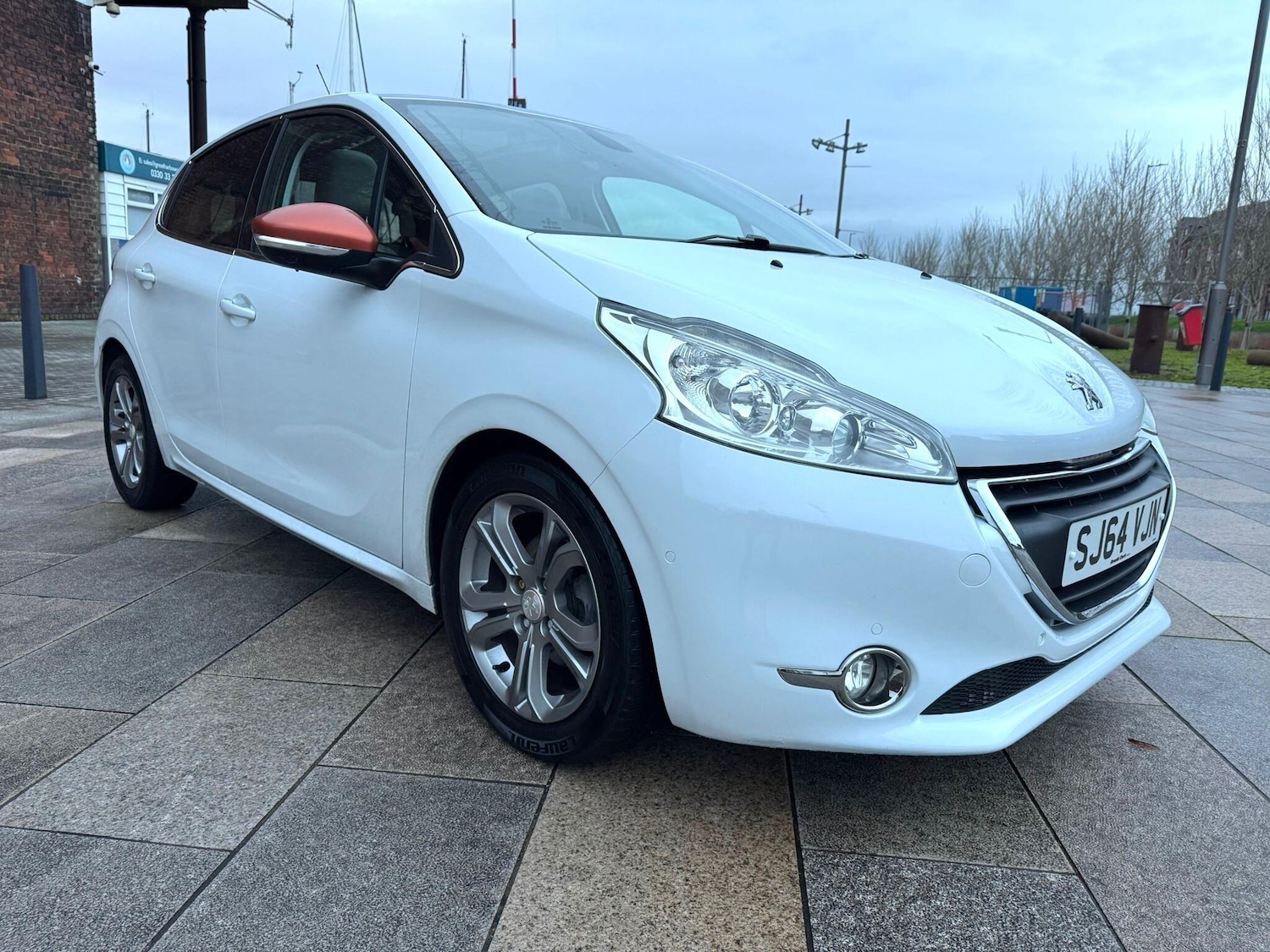 Used Peugeot 208 2014 for sale - 77029488: Photo 8