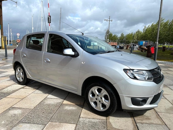 Used Dacia Sandero 2015 for sale - 75493612: Photo 1