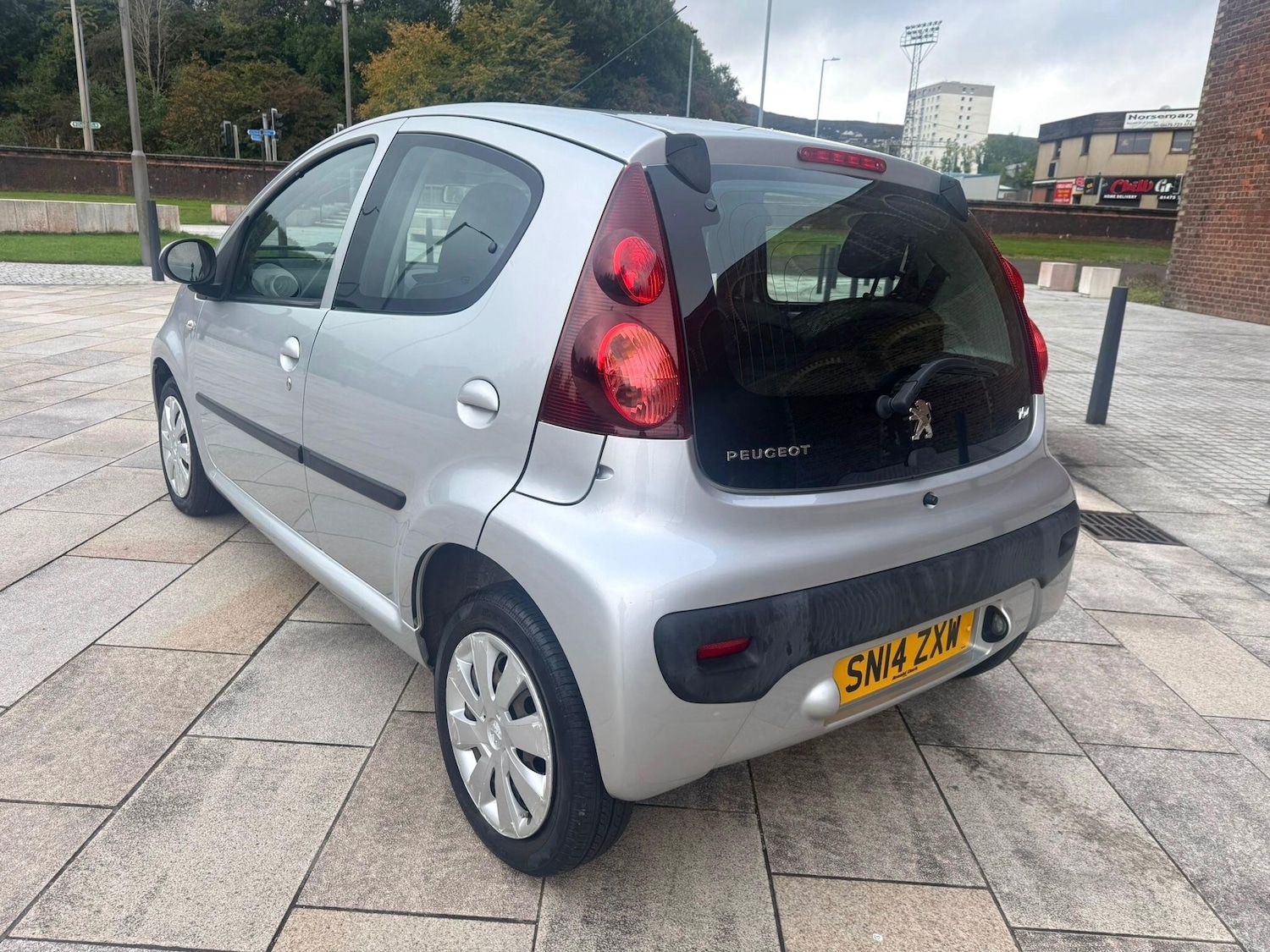 Used Peugeot 107 2014 for sale - 76995771: Photo 12