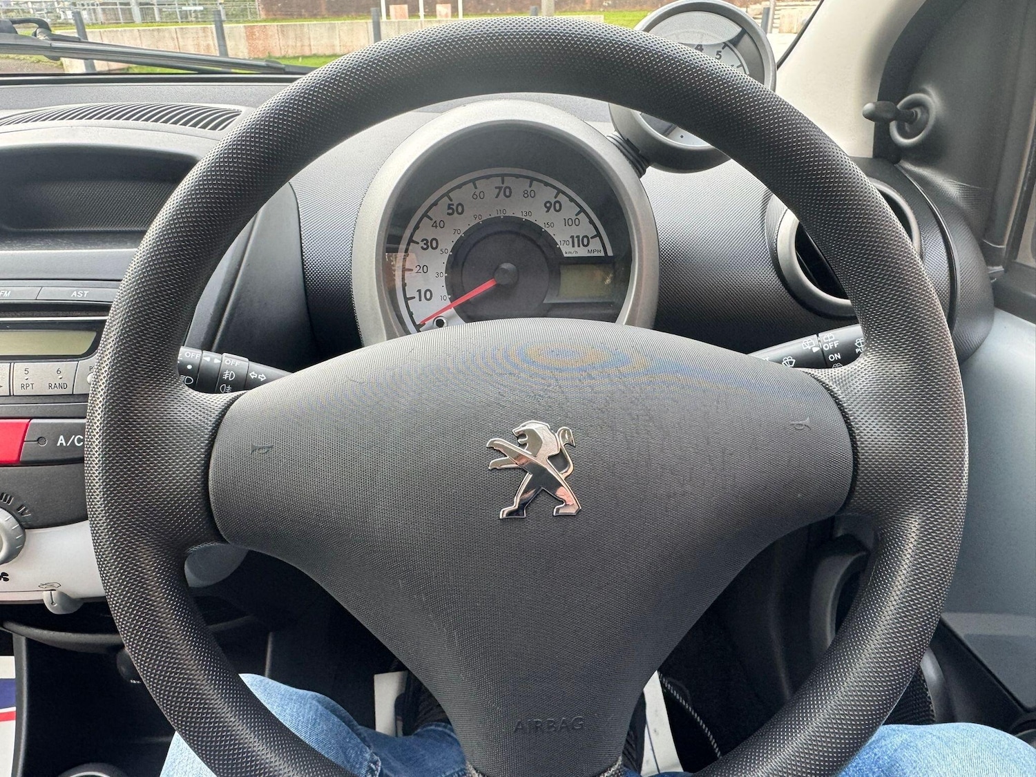 Used Peugeot 107 2014 for sale - 76995771: Photo 29