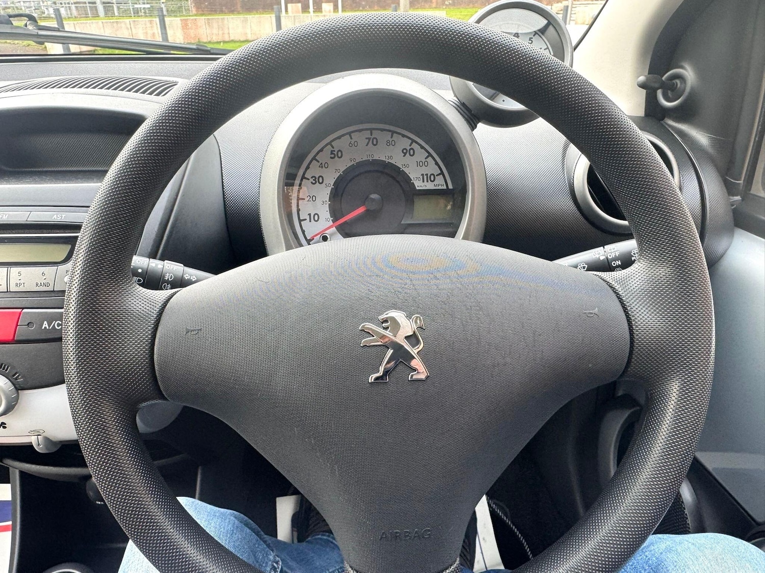 Used Peugeot 107 2014 for sale - 76995771: Photo 30