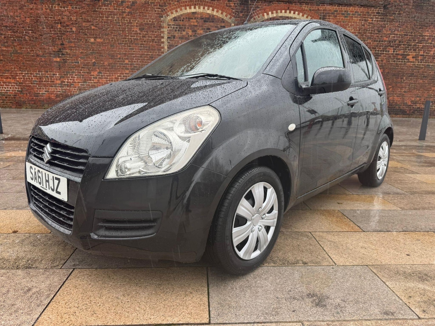 Used Suzuki Splash 2011 for sale - 76432150: Photo 3