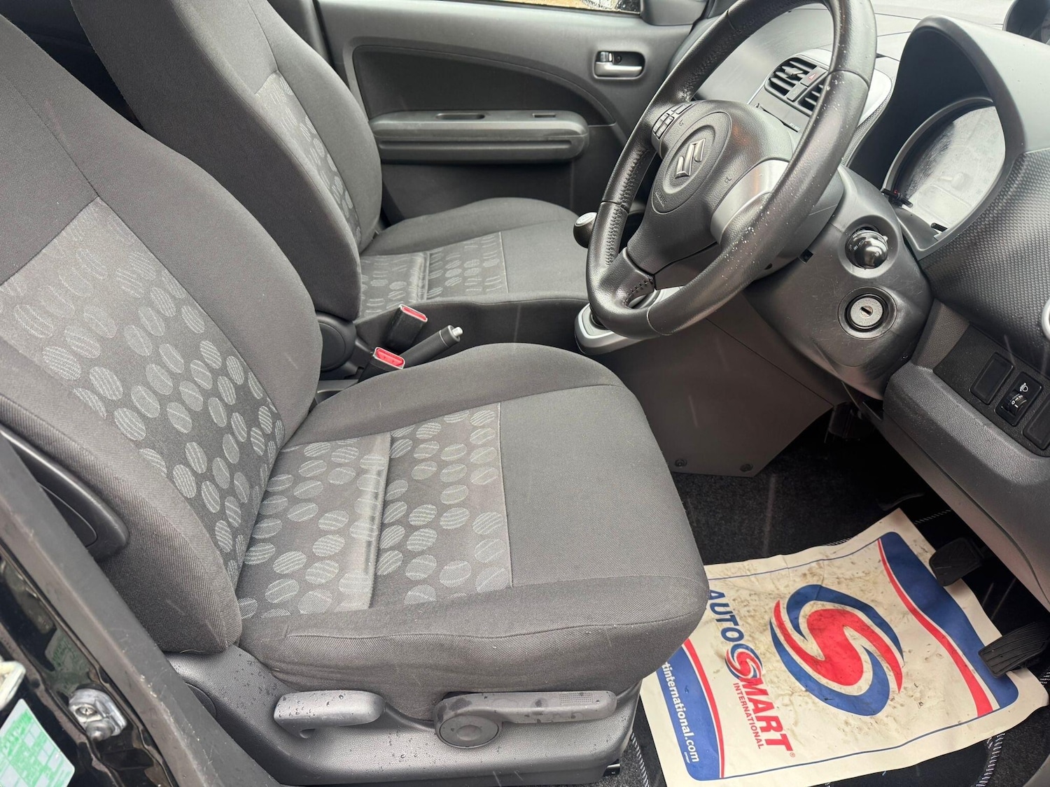 Used Suzuki Splash 2011 for sale - 76432150: Photo 35