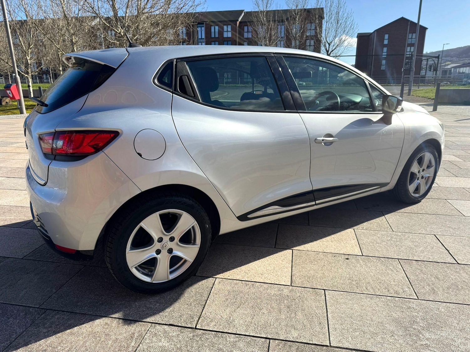 Used Renault Clio for sale - 77784560: Photo 20