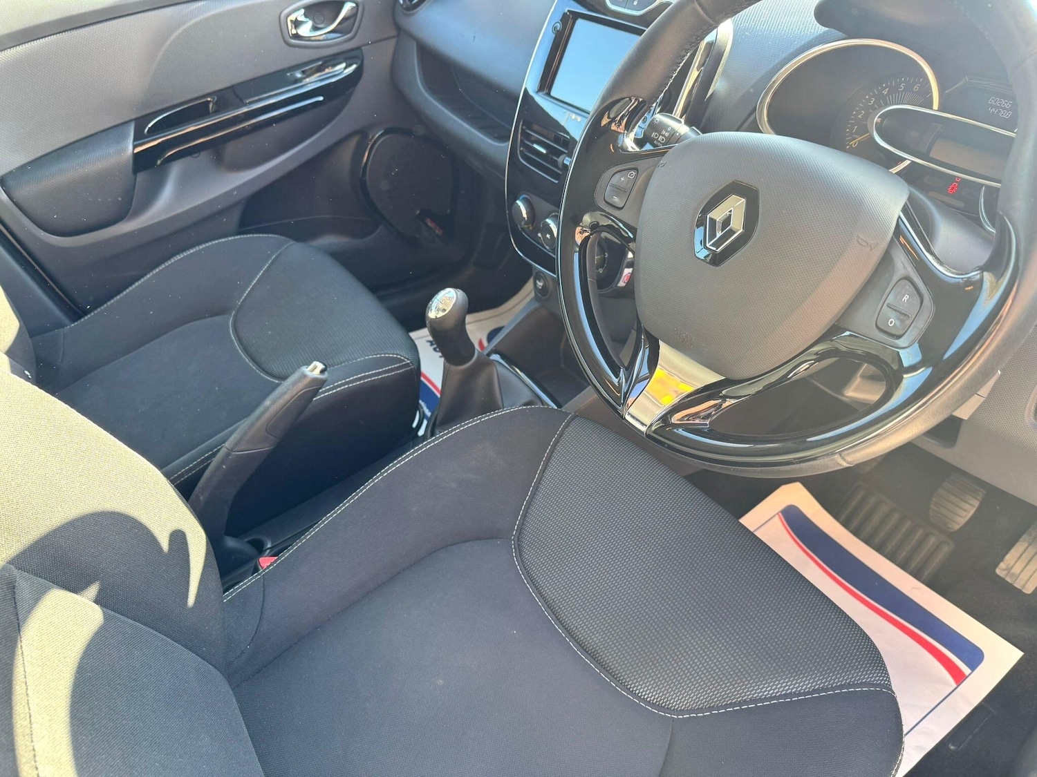 Used Renault Clio for sale - 77784560: Photo 22