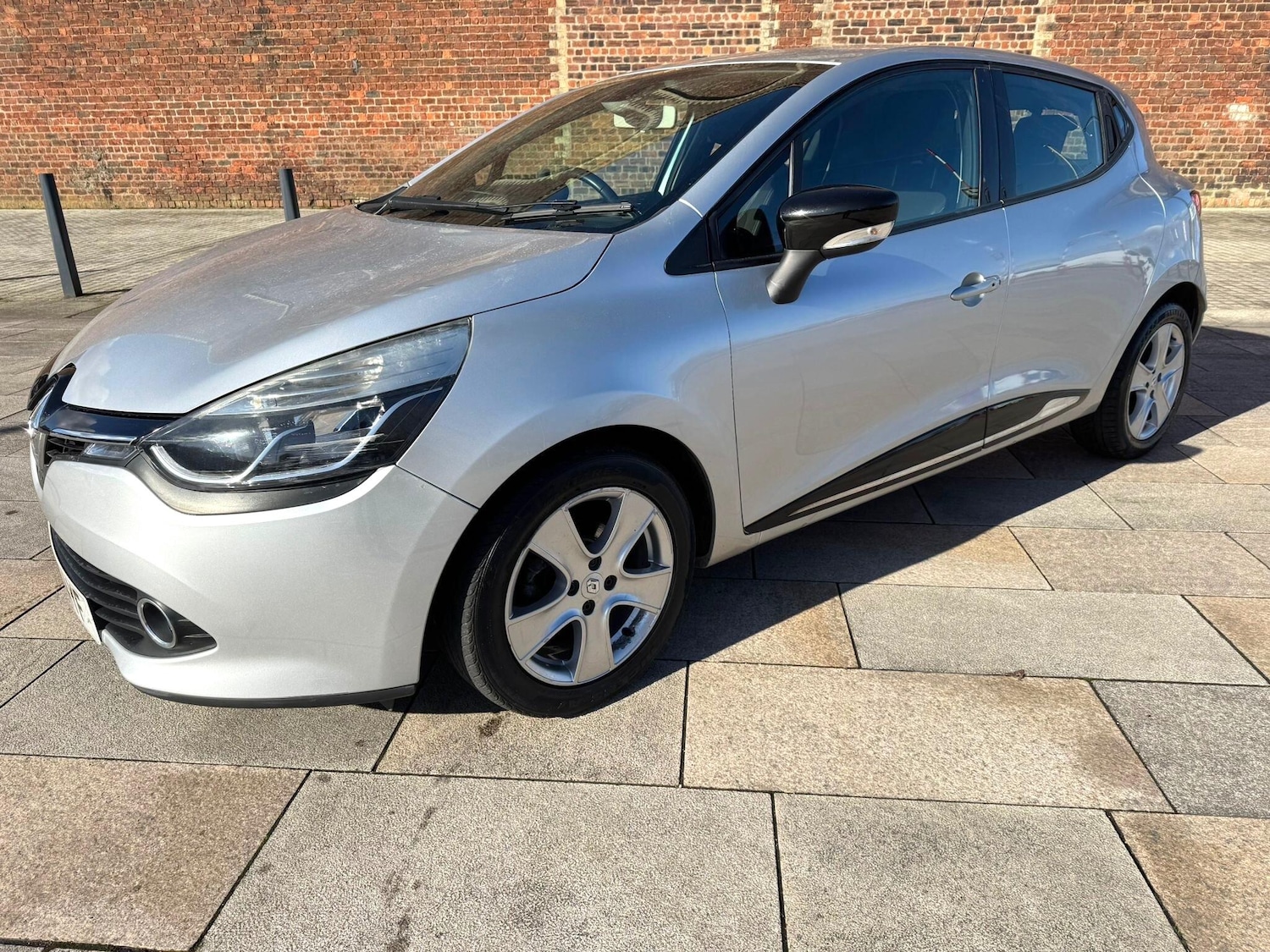 Used Renault Clio for sale - 77784560: Photo 8