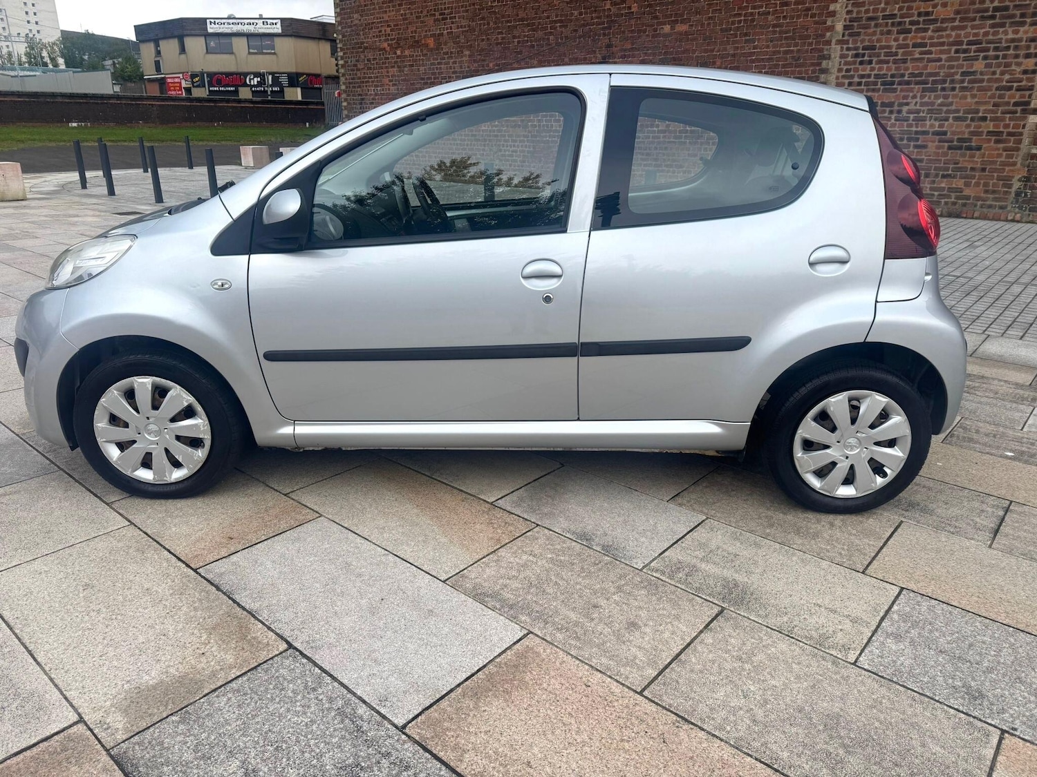 Used Peugeot 107 2014 for sale - 76121277: Photo 13