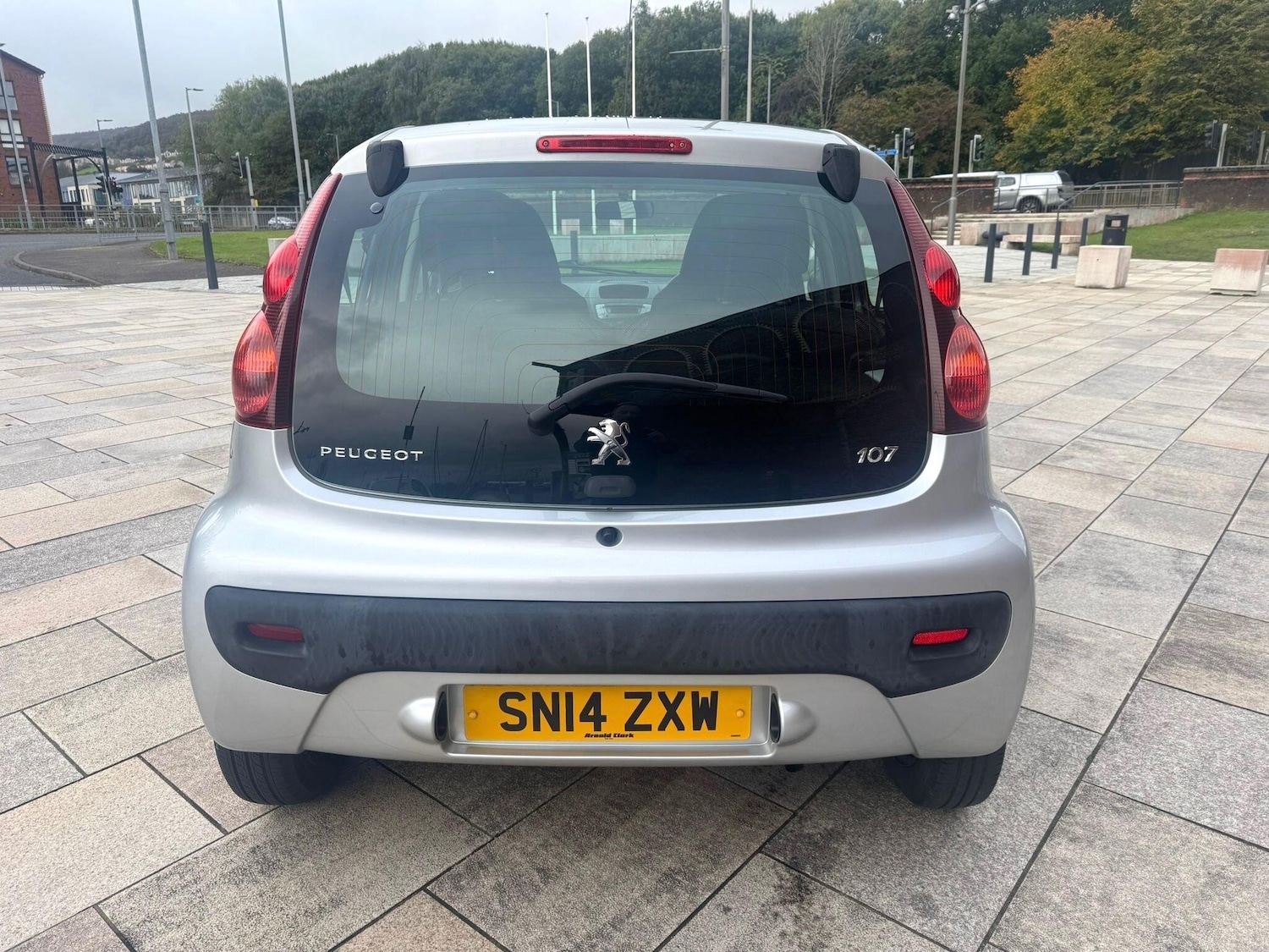 Used Peugeot 107 2014 for sale - 76121277: Photo 14