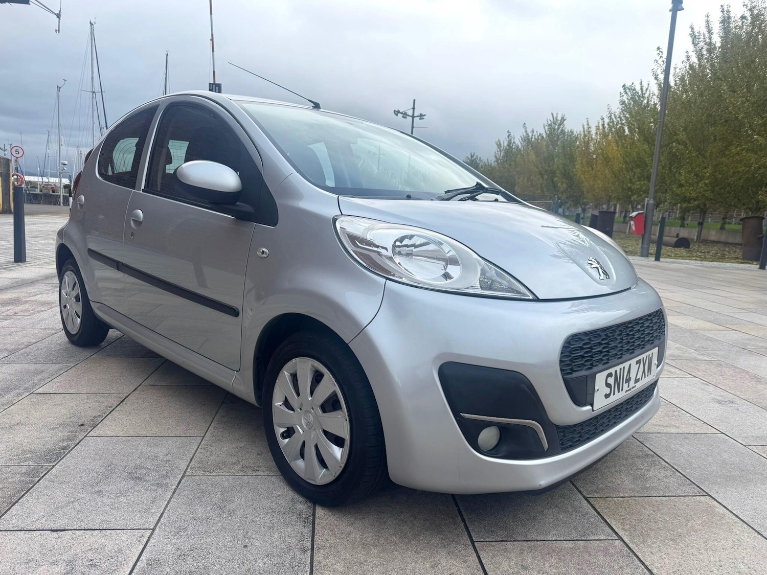 Used Peugeot 107 2014 for sale - 76121277: Photo 6