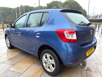 Used Dacia Sandero 2015 for sale - 75991442: Photo