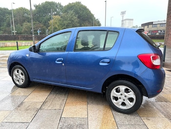 Used Dacia Sandero 2015 for sale - 75991442: Photo