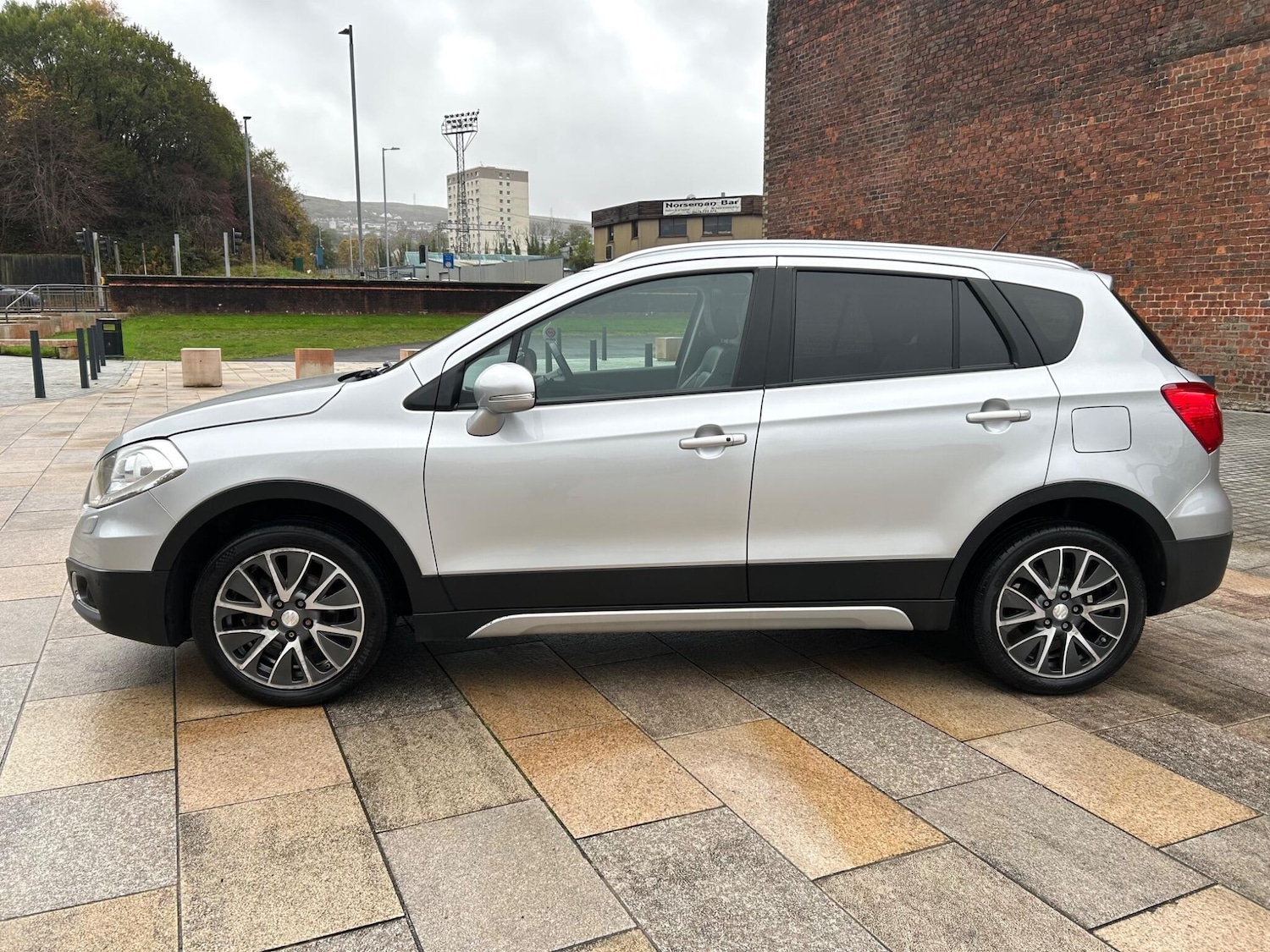 Used Suzuki SX4 S-Cross 2014 for sale - 76337779: Photo 11