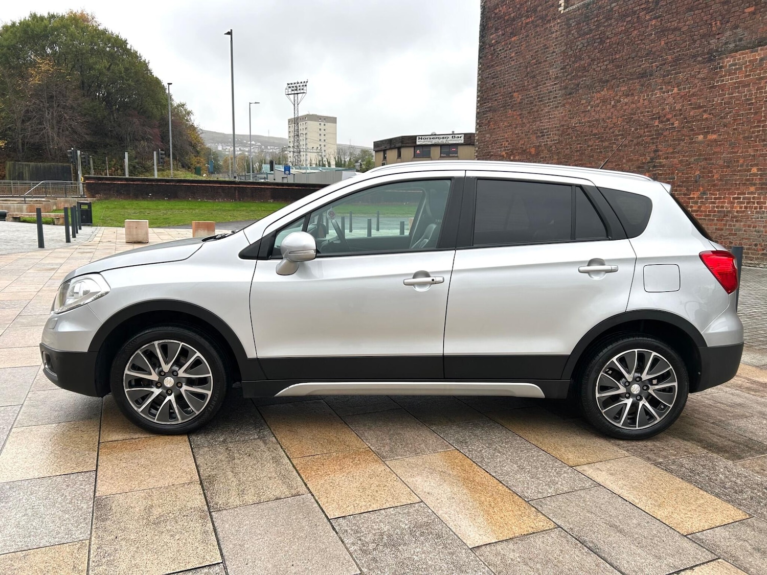 Used Suzuki SX4 S-Cross 2014 for sale - 76337779: Photo 12