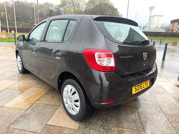 Used Dacia Sandero 2016 for sale - 76727435: Photo