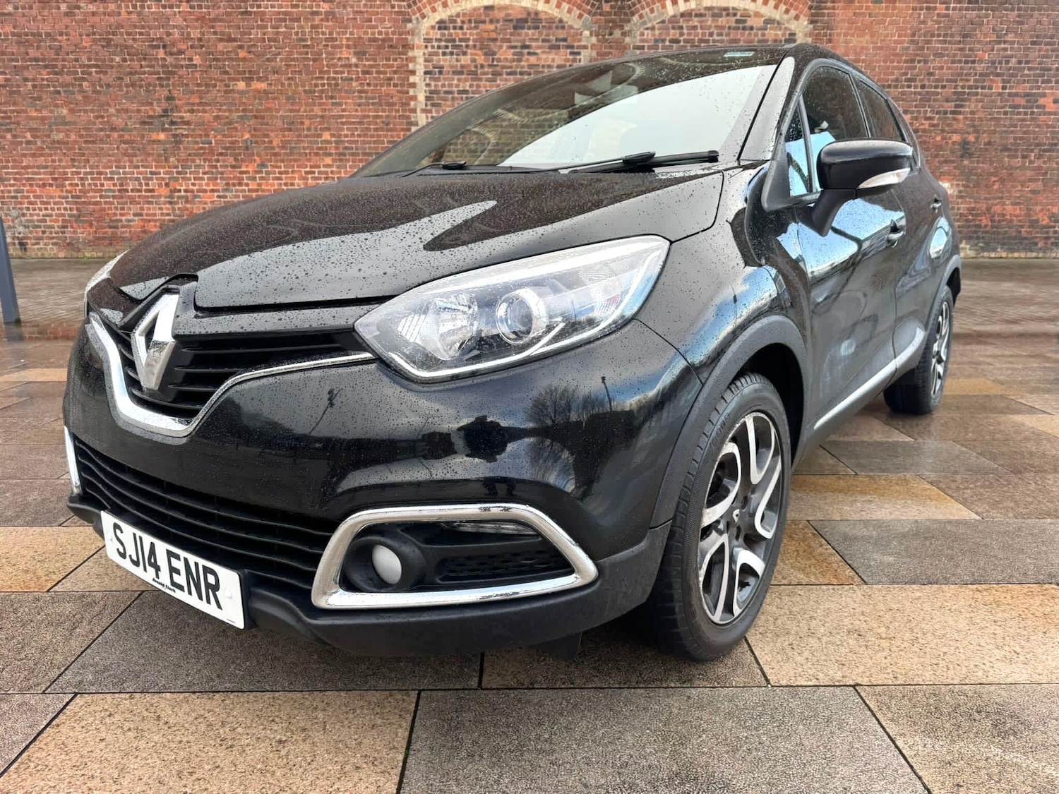 Used Renault Captur for sale - 77883371: Photo 12