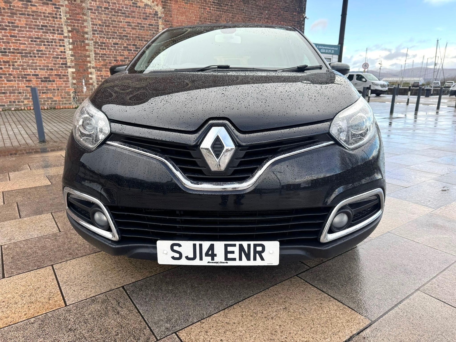Used Renault Captur for sale - 77883371: Photo 2