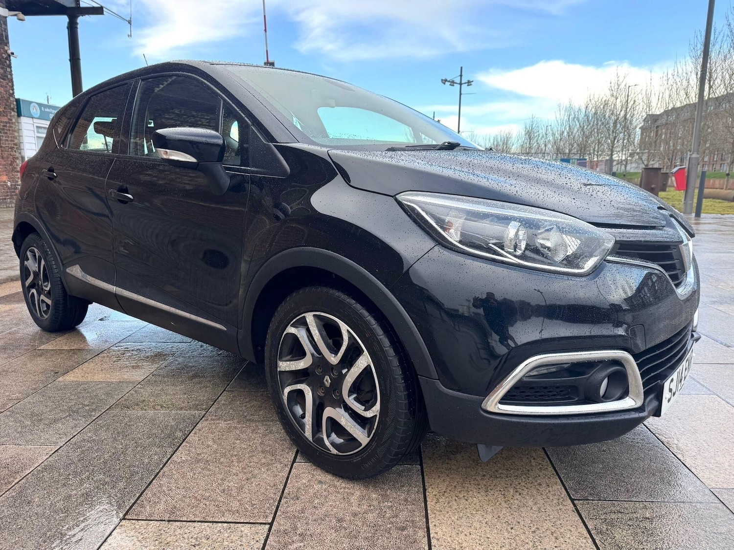 Used Renault Captur for sale - 77883371: Photo 5