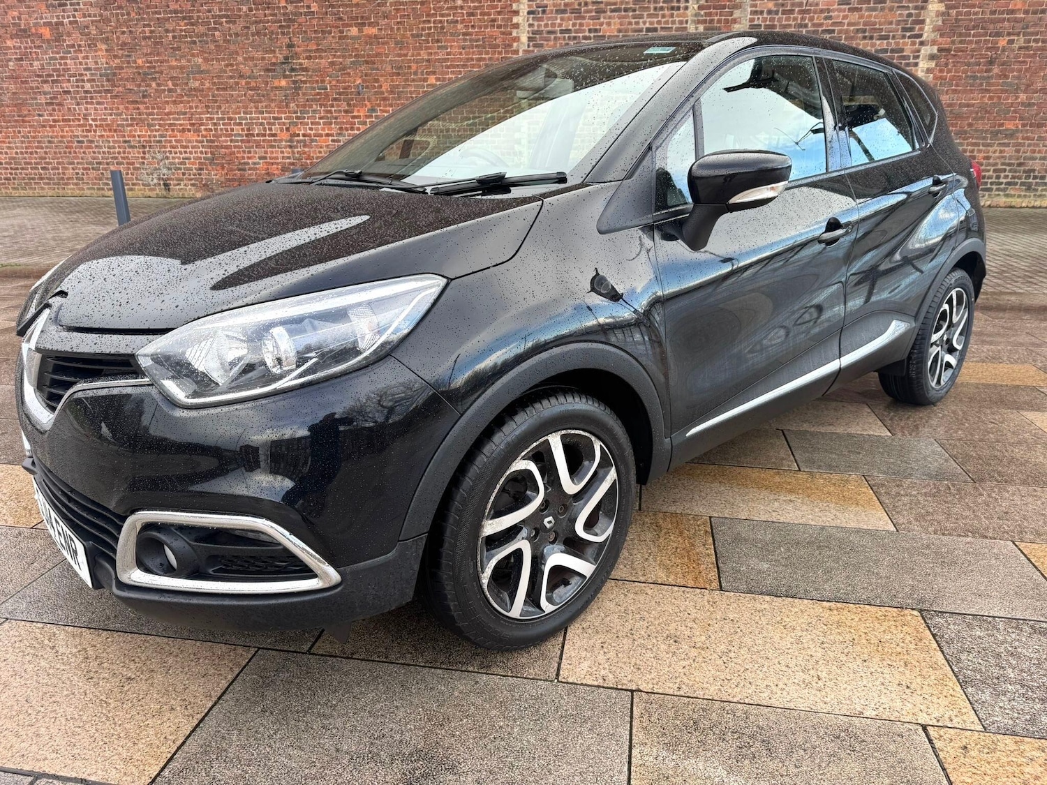 Used Renault Captur for sale - 77883371: Photo 9