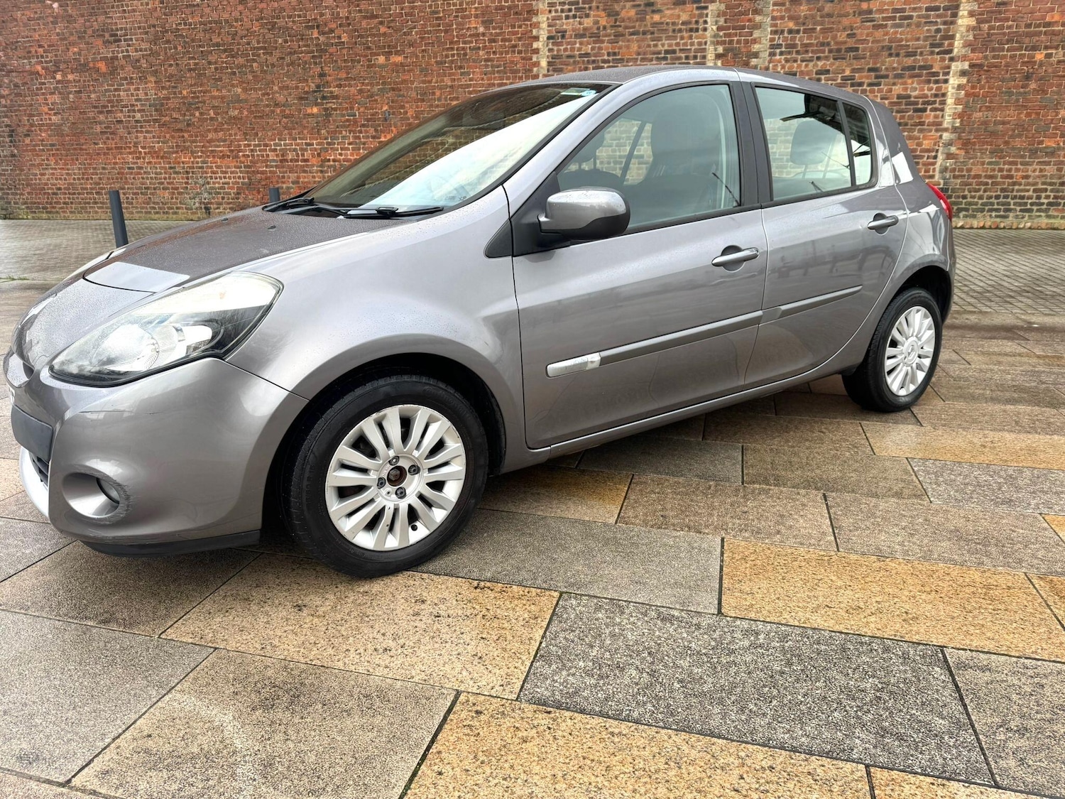 Used Renault Clio 2012 for sale - 77163094: Photo 3