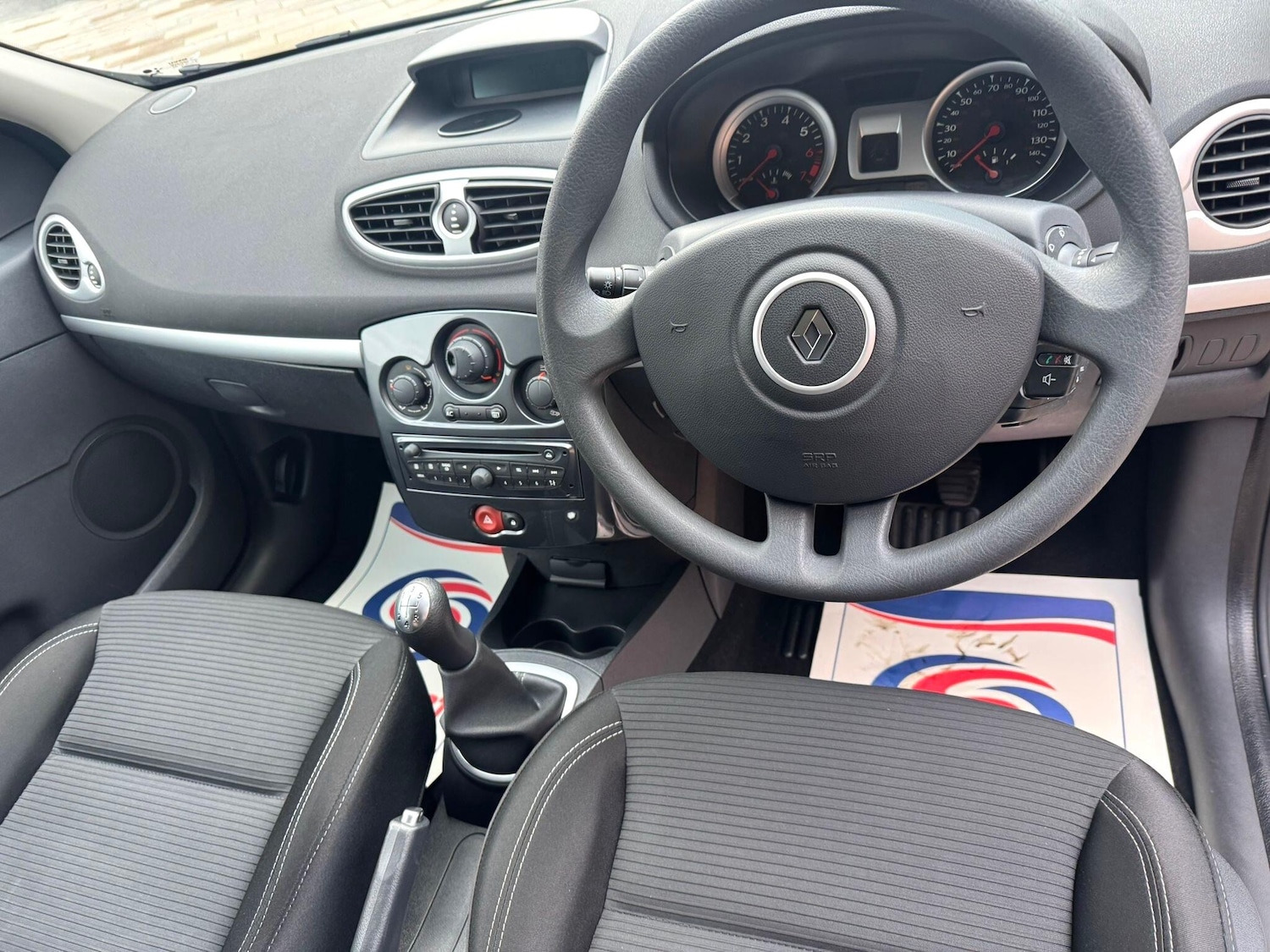 Used Renault Clio 2012 for sale - 77163094: Photo 38