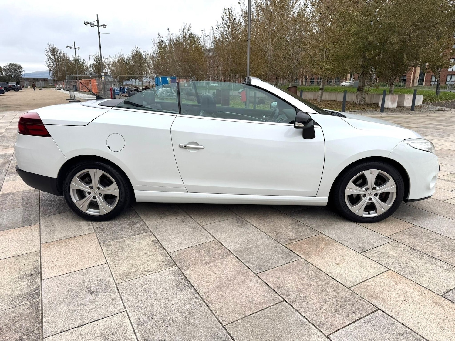 Used Renault Megane 2010 for sale - 76989573: Photo 16