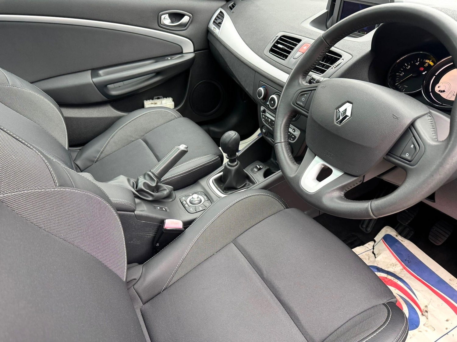 Used Renault Megane 2010 for sale - 76989573: Photo 19