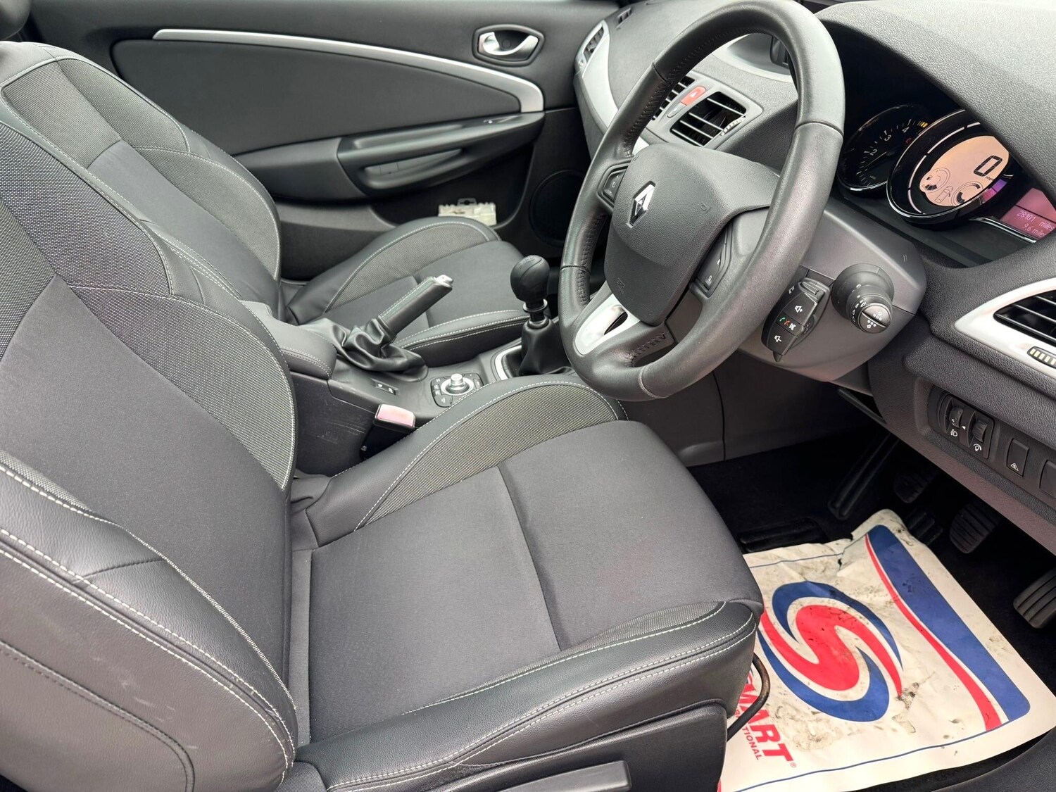 Used Renault Megane 2010 for sale - 76989573: Photo 25