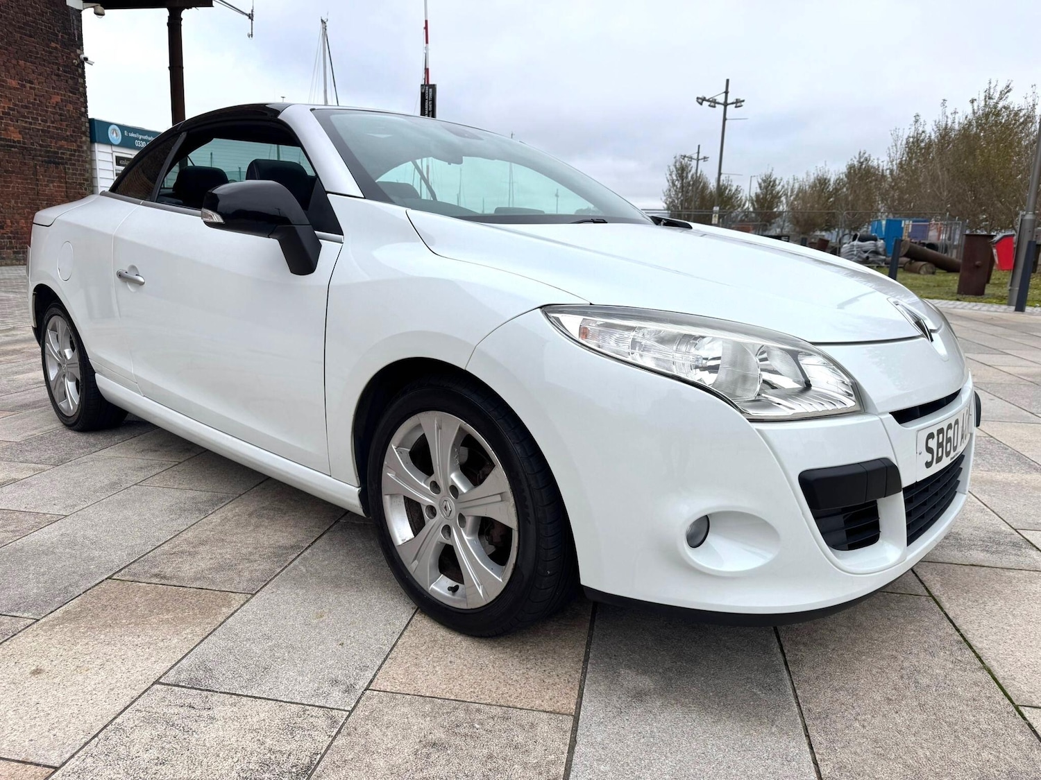 Used Renault Megane 2010 for sale - 76989573: Photo 6