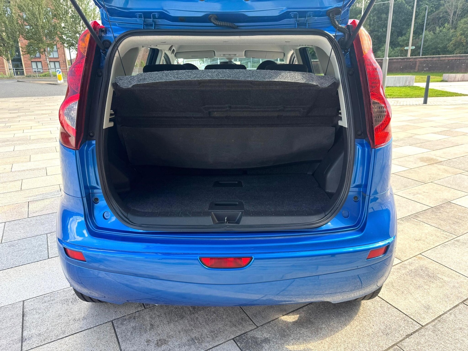 Vehicle 28