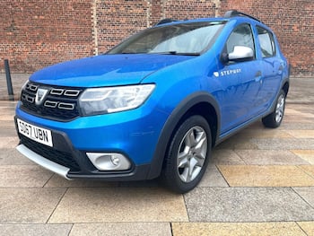 Used Dacia Sandero Stepway 2017 for sale - 79698792: Photo