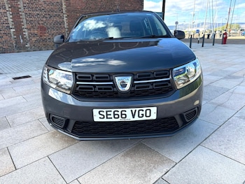 Used Dacia Sandero 2017 for sale - 79412536: Photo