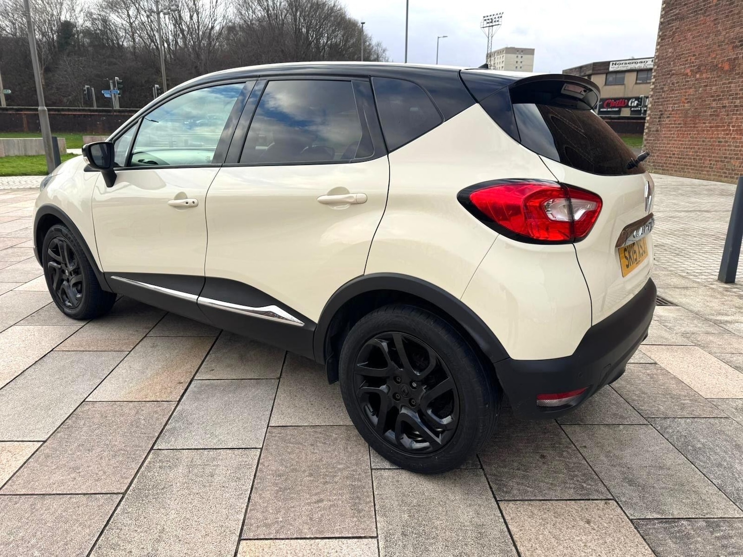 Used Renault Captur 2015 for sale - 76913325: Photo 12