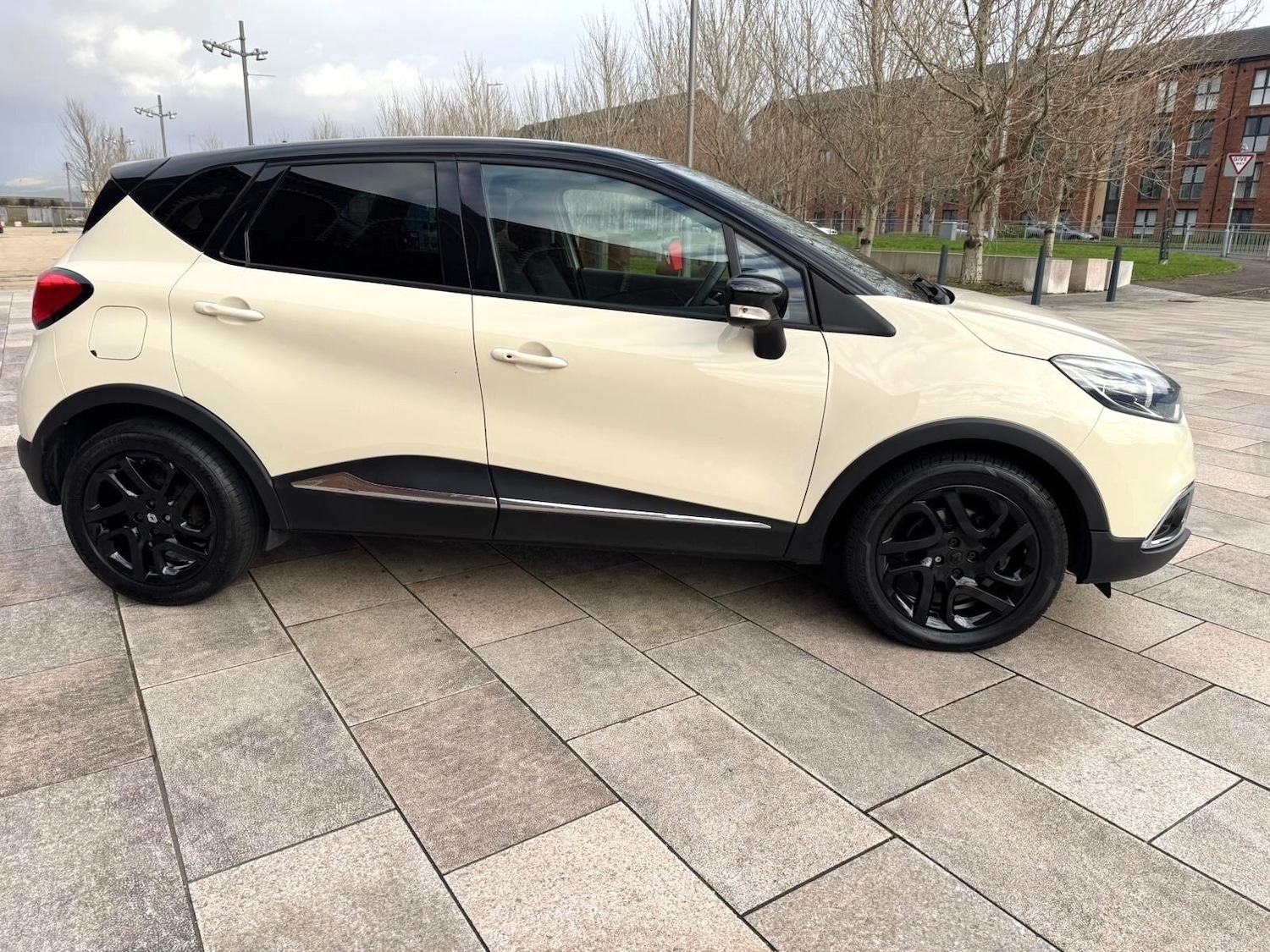 Used Renault Captur 2015 for sale - 76913325: Photo 15