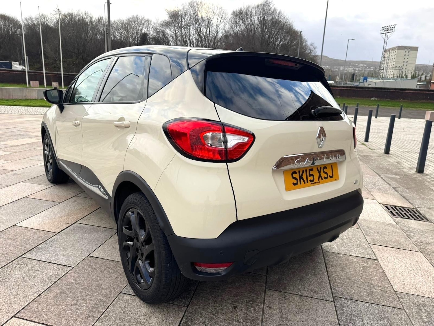 Used Renault Captur 2015 for sale - 76913325: Photo 4
