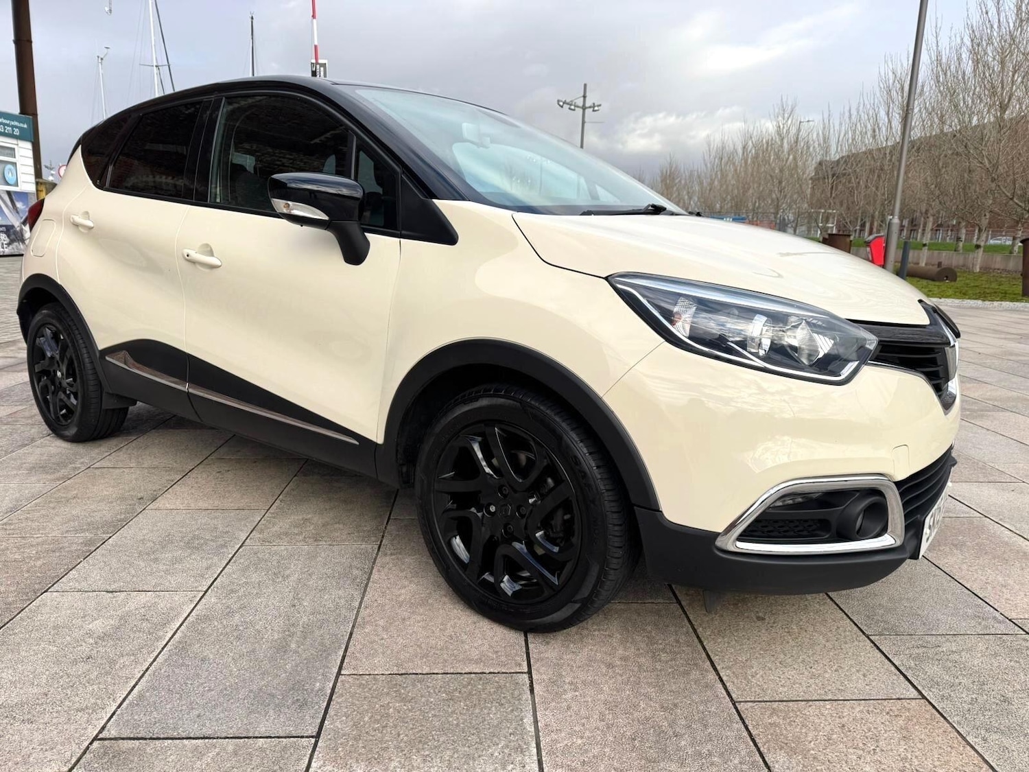 Used Renault Captur 2015 for sale - 76913325: Photo 5