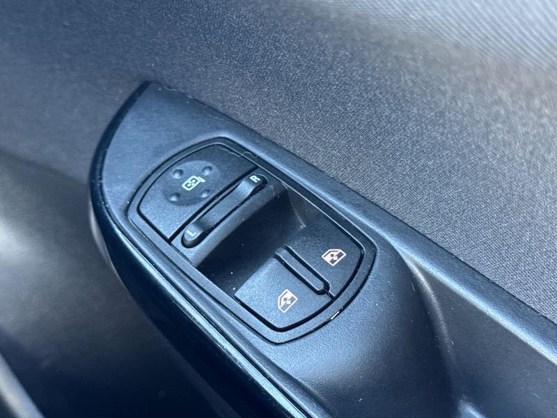 Used Vauxhall Corsa 2018 for sale - 77918758: Photo 16