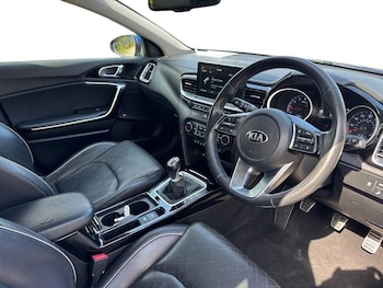 Used Kia Ceed 2018 for sale - 78329530: Photo