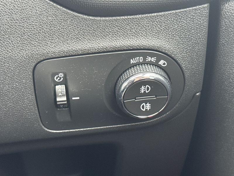 Used Vauxhall Crossland 2022 for sale - 77770596: Photo 33